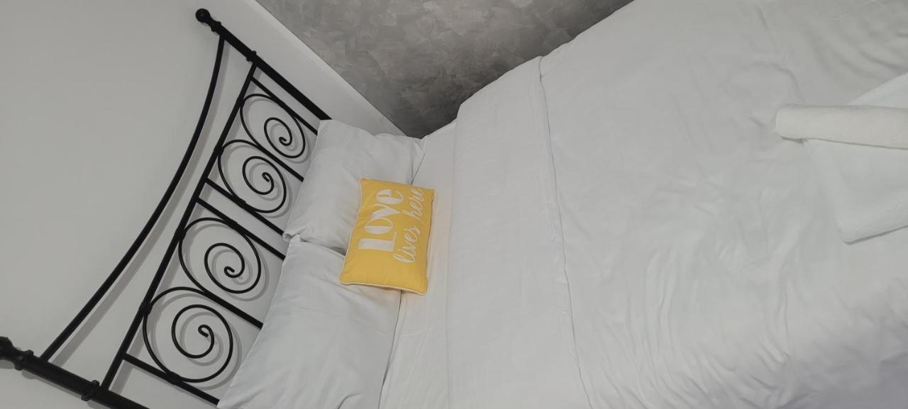Andi 2-Apartament Băile Herculane Extérieur photo